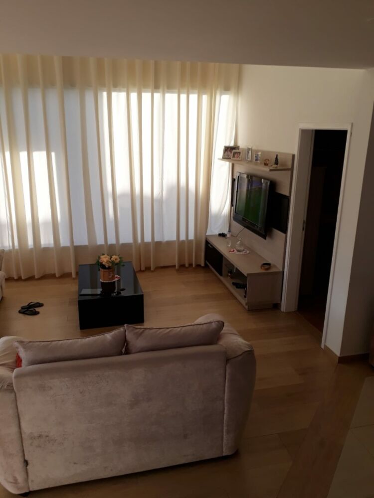 Casa à venda com 5 quartos, 450m² - Foto 1
