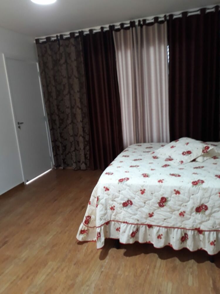 Casa à venda com 5 quartos, 450m² - Foto 2