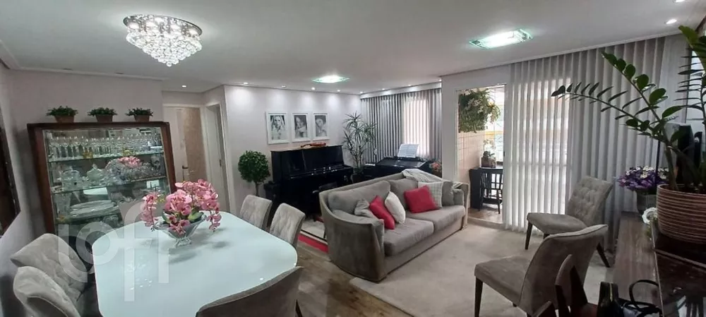 Apartamento à venda com 3 quartos, 83m² - Foto 1