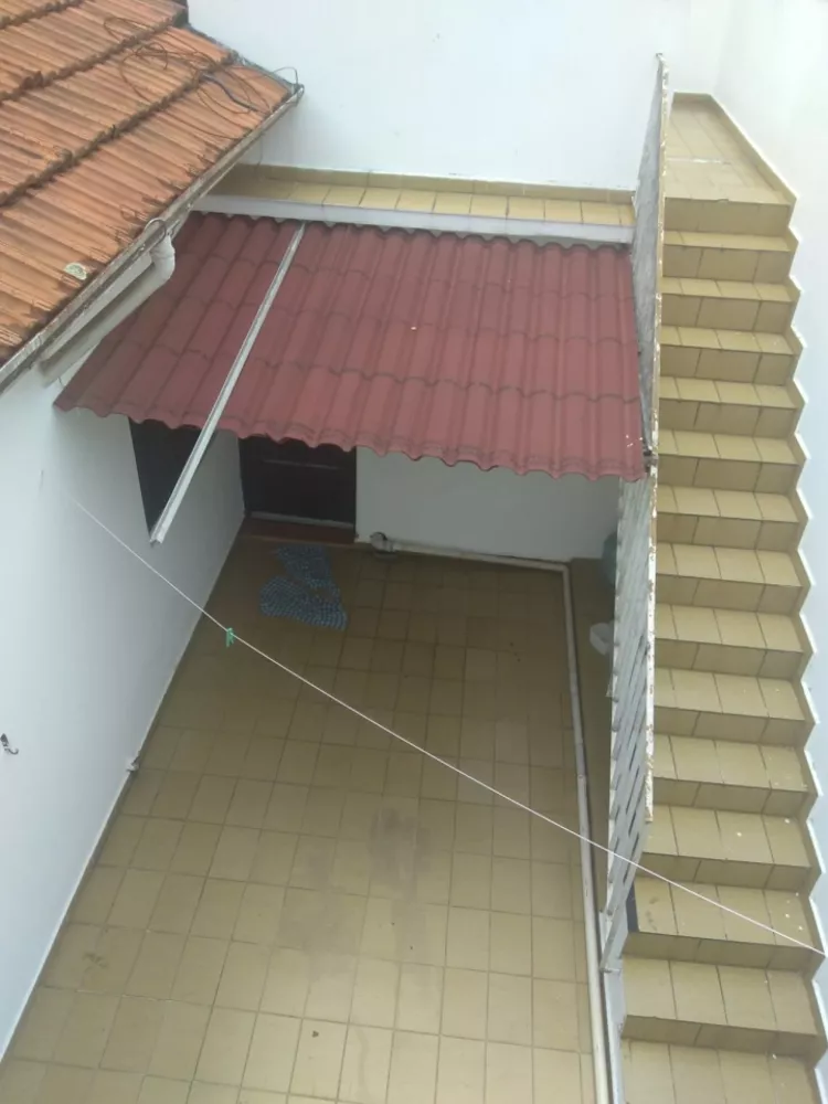 Sobrado à venda com 3 quartos, 184m² - Foto 1