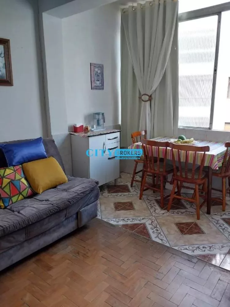 Apartamento à venda com 1 quarto, 42m² - Foto 1