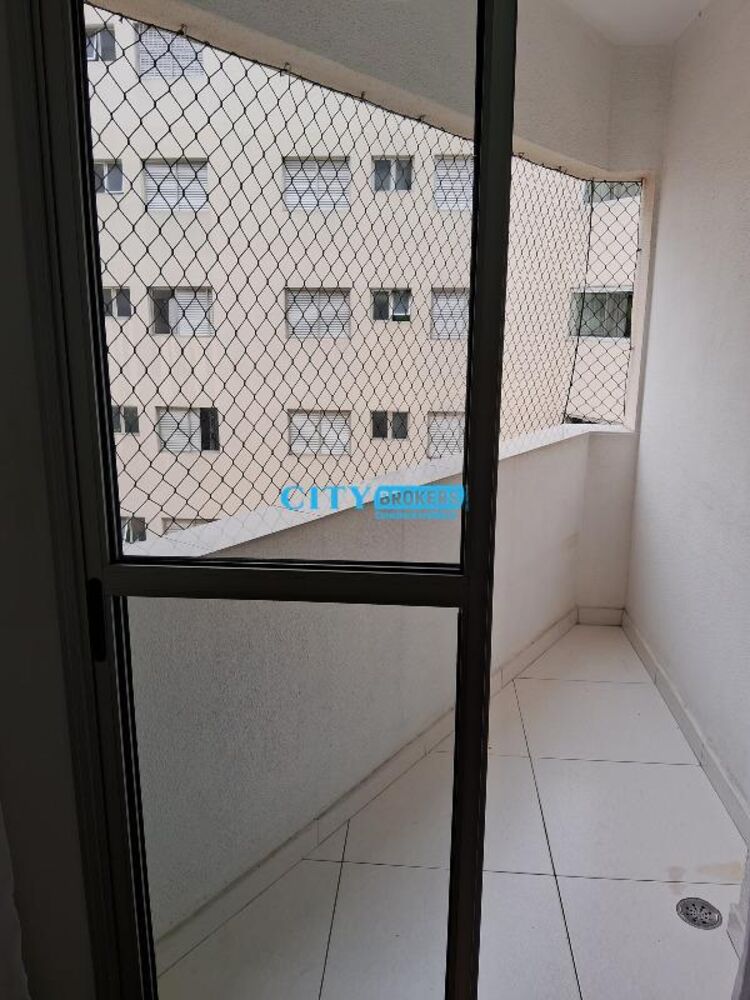Apartamento à venda com 2 quartos, 62m² - Foto 4