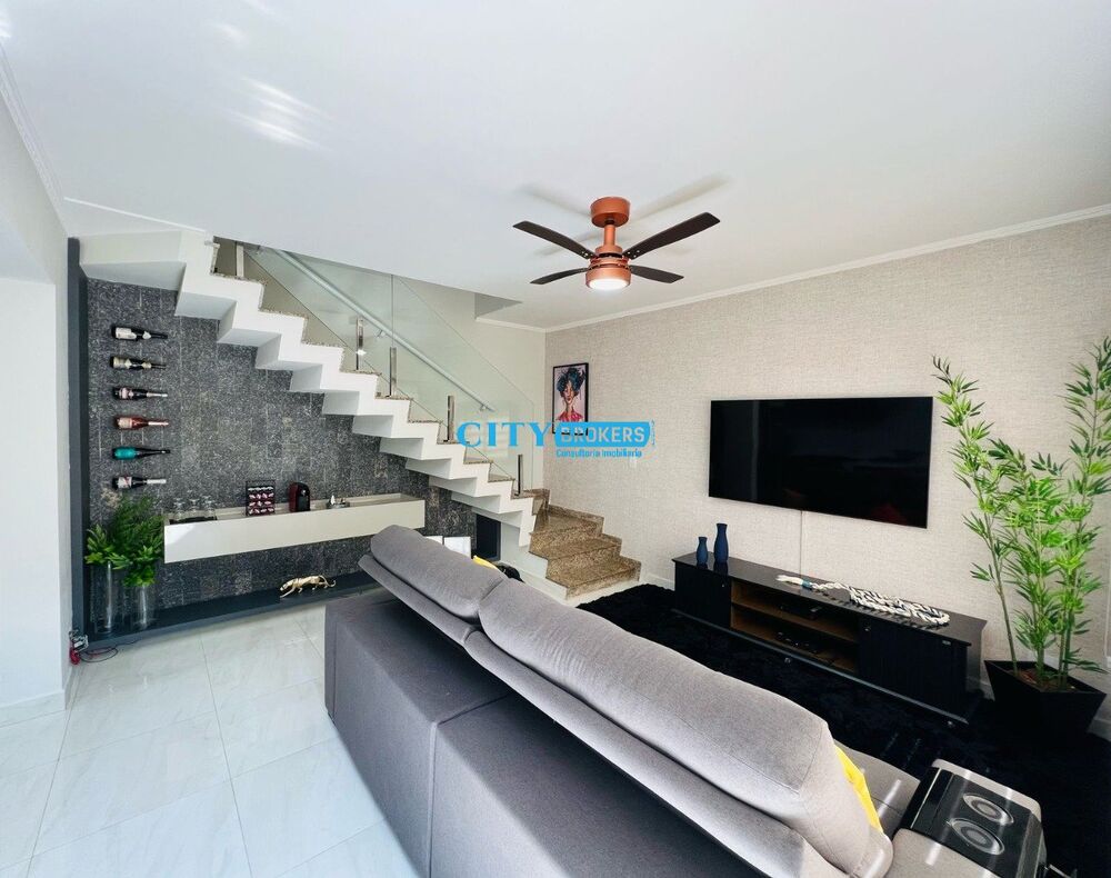 Sobrado à venda e aluguel com 3 quartos, 200m² - Foto 9