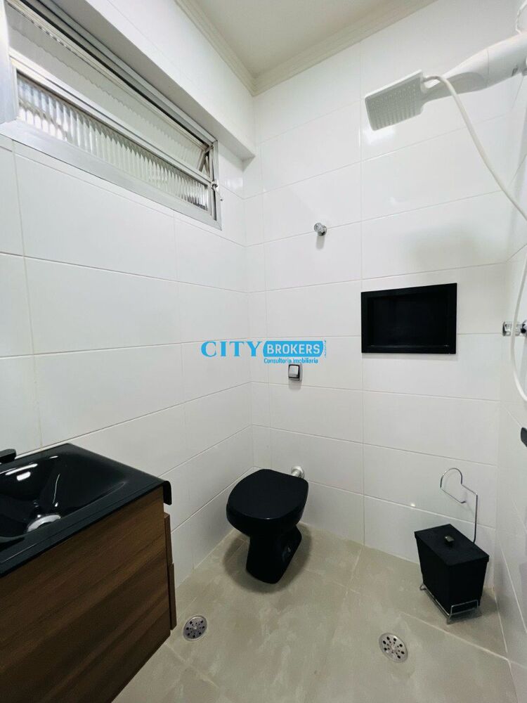 Sobrado à venda e aluguel com 3 quartos, 200m² - Foto 32