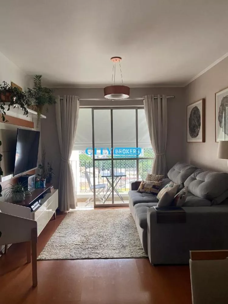 Apartamento à venda com 2 quartos, 70m² - Foto 2