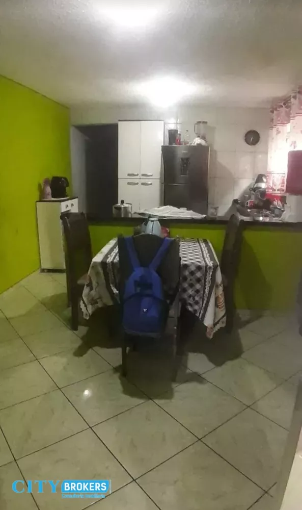 Casa à venda com 4 quartos, 110m² - Foto 8