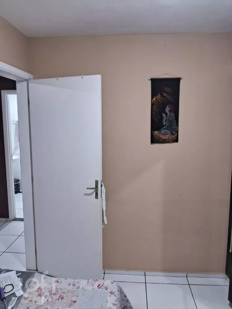 Apartamento à venda com 2 quartos, 56m² - Foto 2