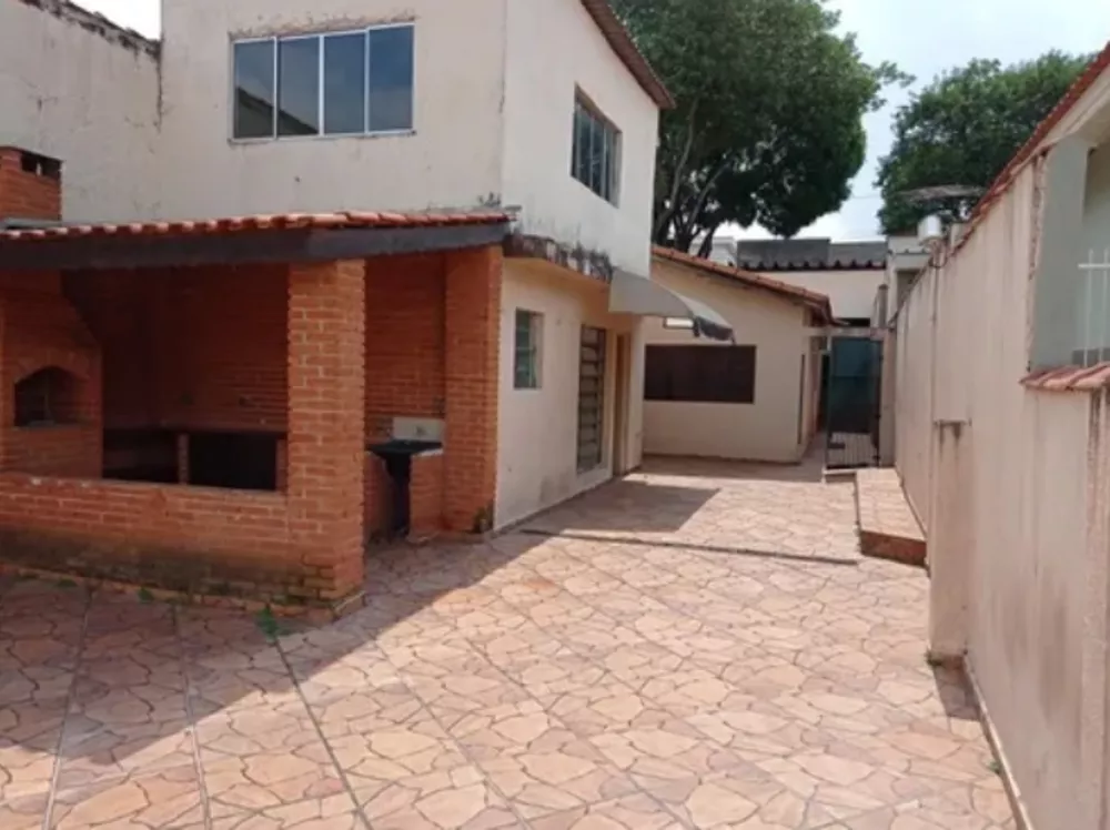 Casa à venda com 3 quartos, 180m² - Foto 4