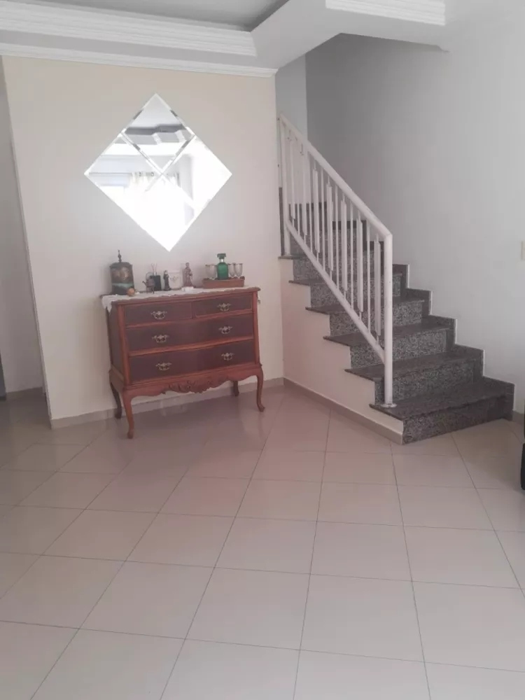 Sobrado à venda com 3 quartos, 126m² - Foto 1