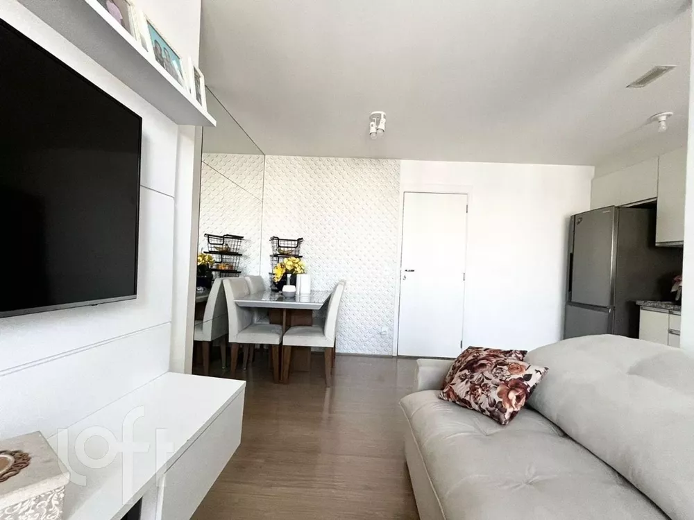 Apartamento à venda com 2 quartos, 58m² - Foto 4