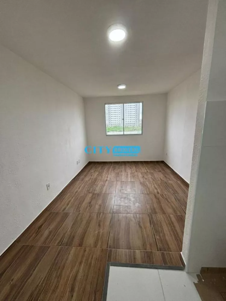 Apartamento à venda com 2 quartos, 39m² - Foto 2