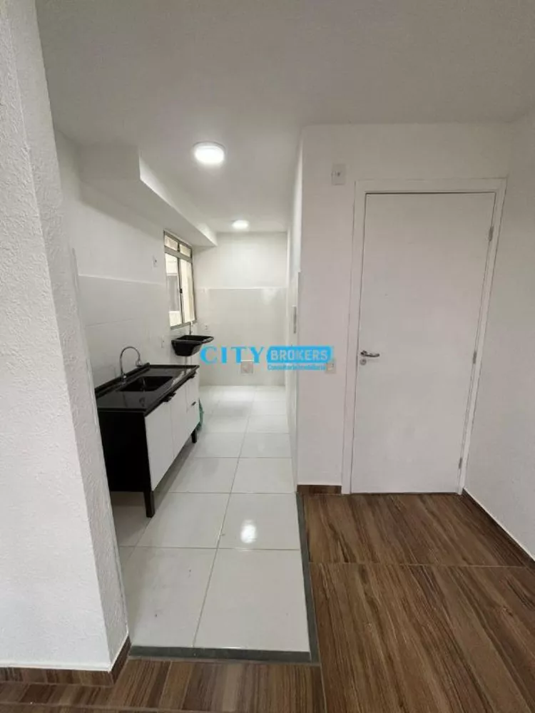 Apartamento à venda com 2 quartos, 39m² - Foto 3