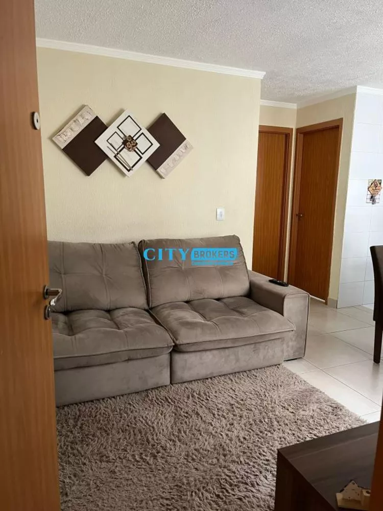 Apartamento à venda com 2 quartos, 42m² - Foto 4