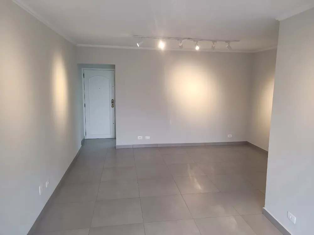 Apartamento à venda com 3 quartos, 94m² - Foto 2