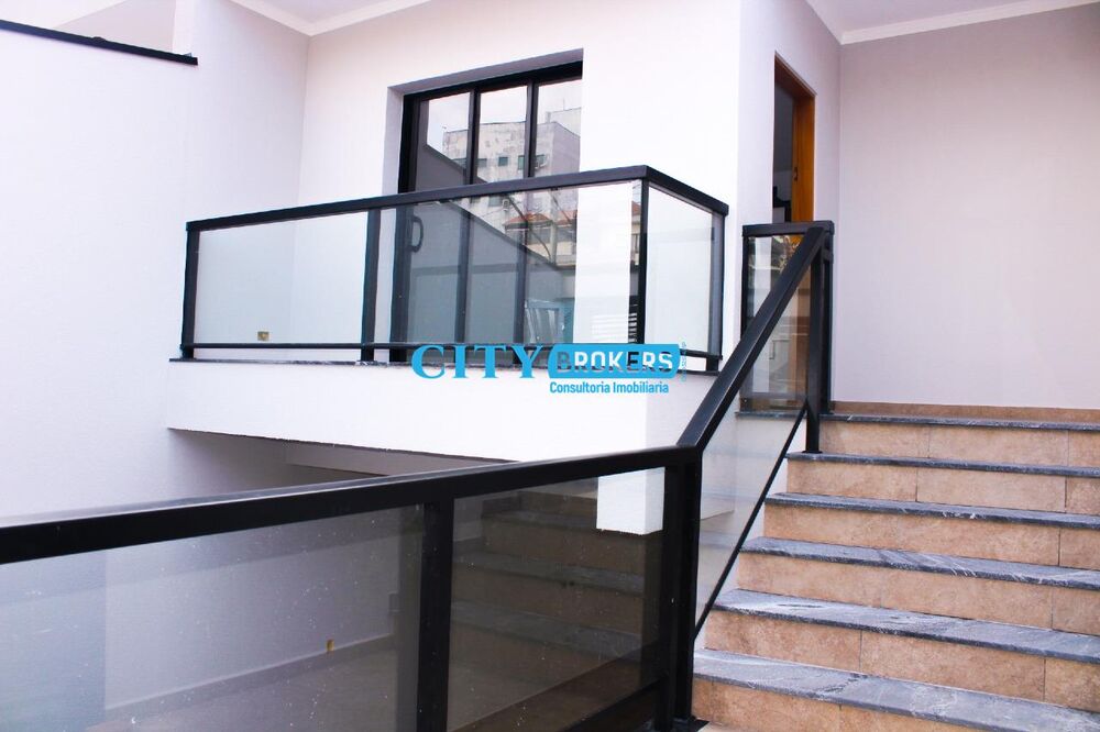 Casa à venda com 3 quartos, 185m² - Foto 1