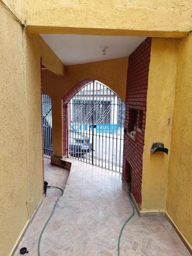 Sobrado à venda com 3 quartos, 130m² - Foto 1