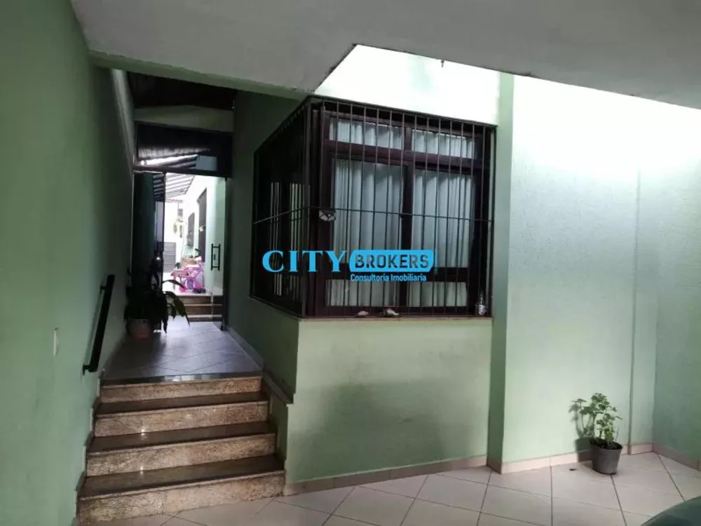 Sobrado à venda com 3 quartos, 180m² - Foto 1