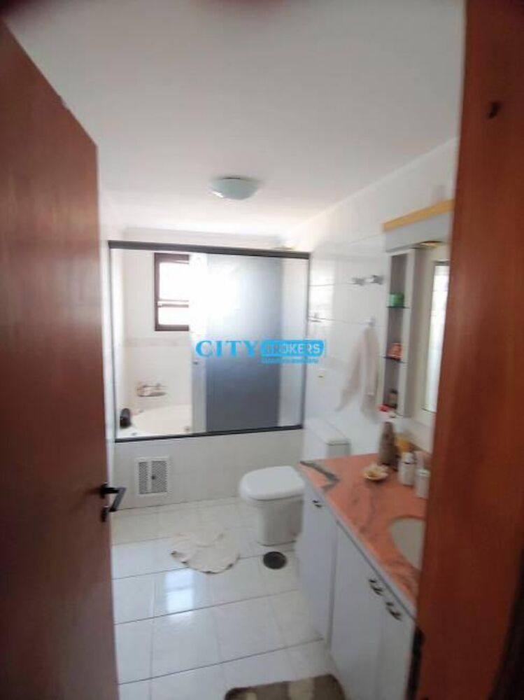 Apartamento à venda com 3 quartos, 135m² - Foto 15