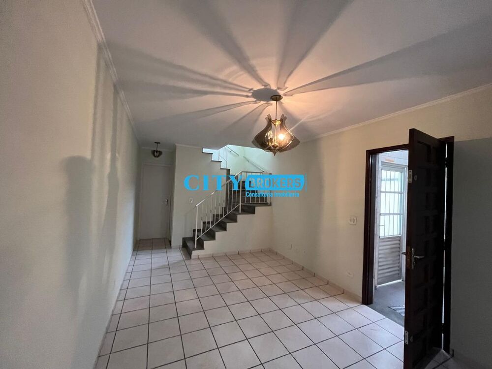 Sobrado à venda com 4 quartos, 180m² - Foto 4