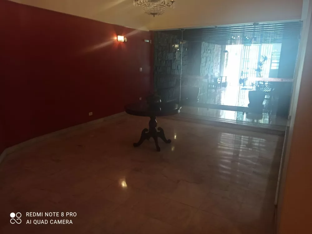 Apartamento à venda com 4 quartos, 135m² - Foto 2