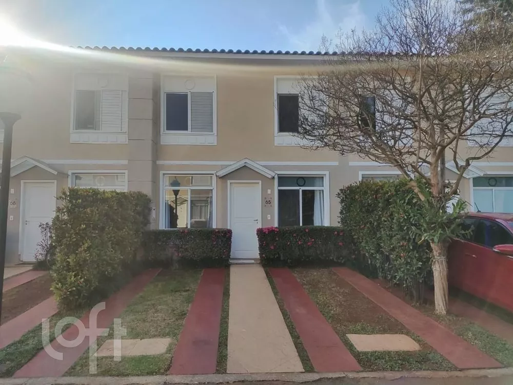 Casa à venda com 3 quartos, 100m² - Foto 1