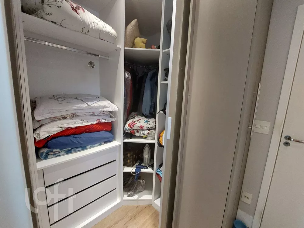 Apartamento à venda com 2 quartos, 69m² - Foto 3