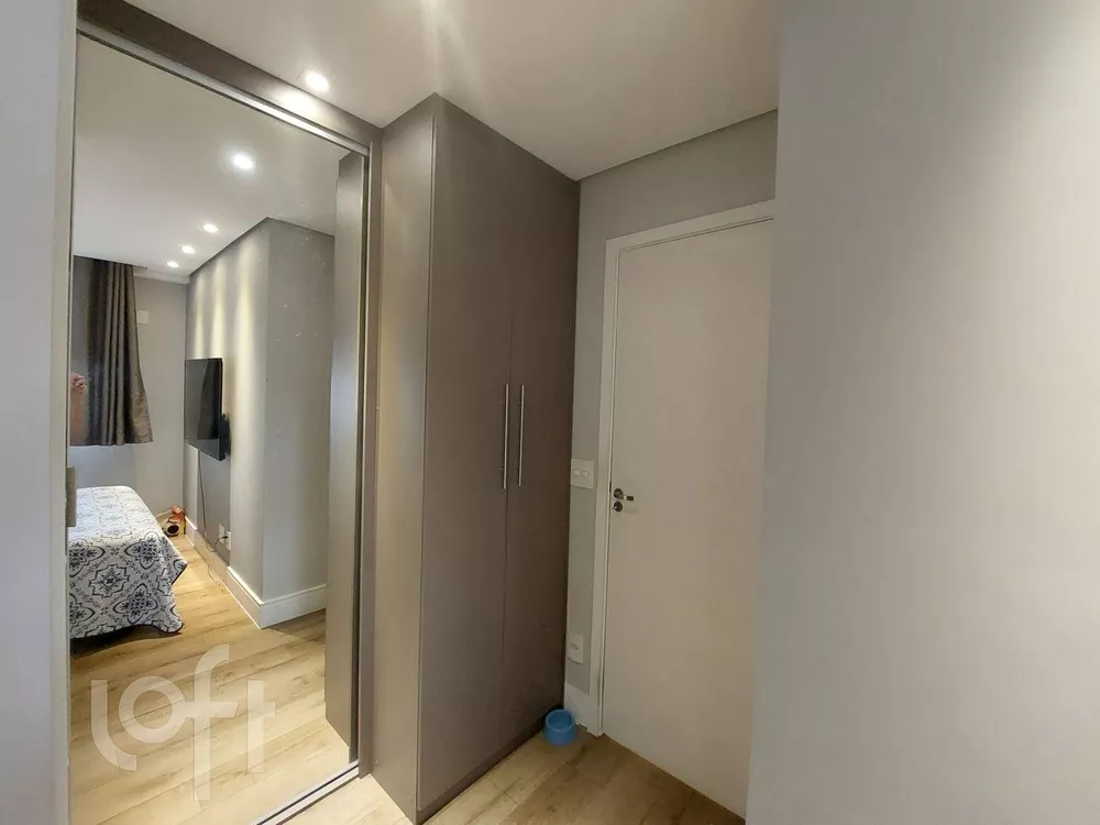 Apartamento à venda com 2 quartos, 69m² - Foto 2