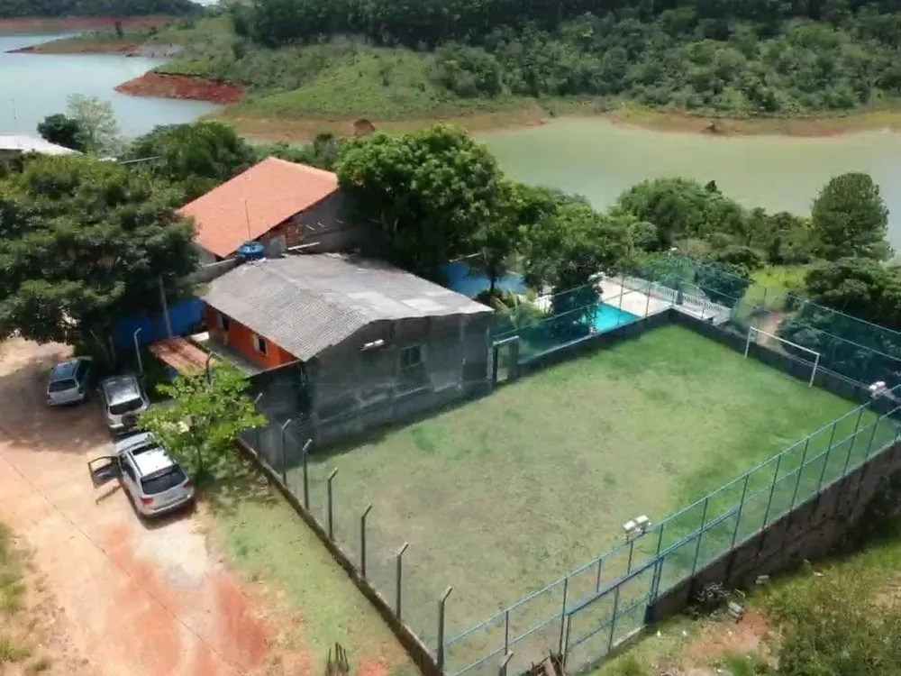 Chácara à venda com 3 quartos, 190m² - Foto 3