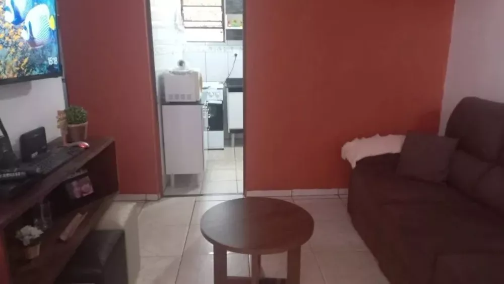 Casa de Condomínio à venda com 2 quartos, 40m² - Foto 1