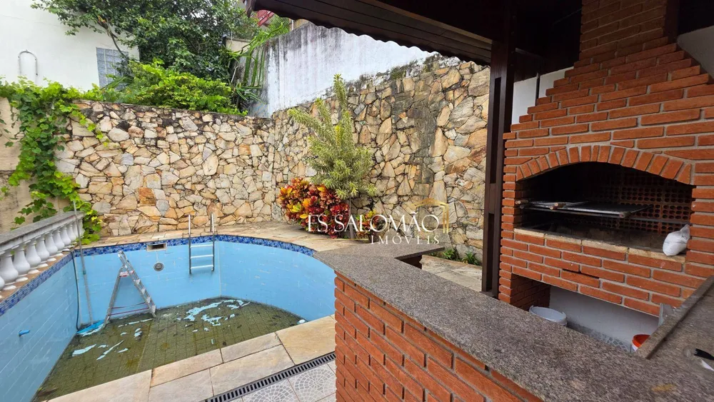 Casa, 3 quartos, 223 m² - Foto 1