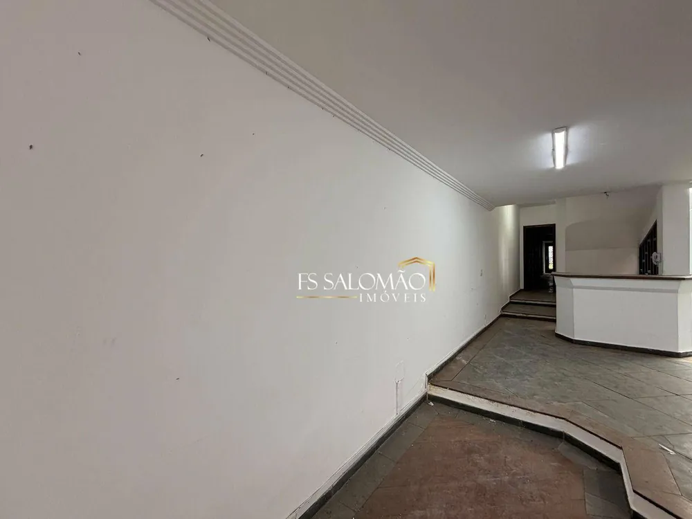Casa, 4 quartos, 330 m² - Foto 2