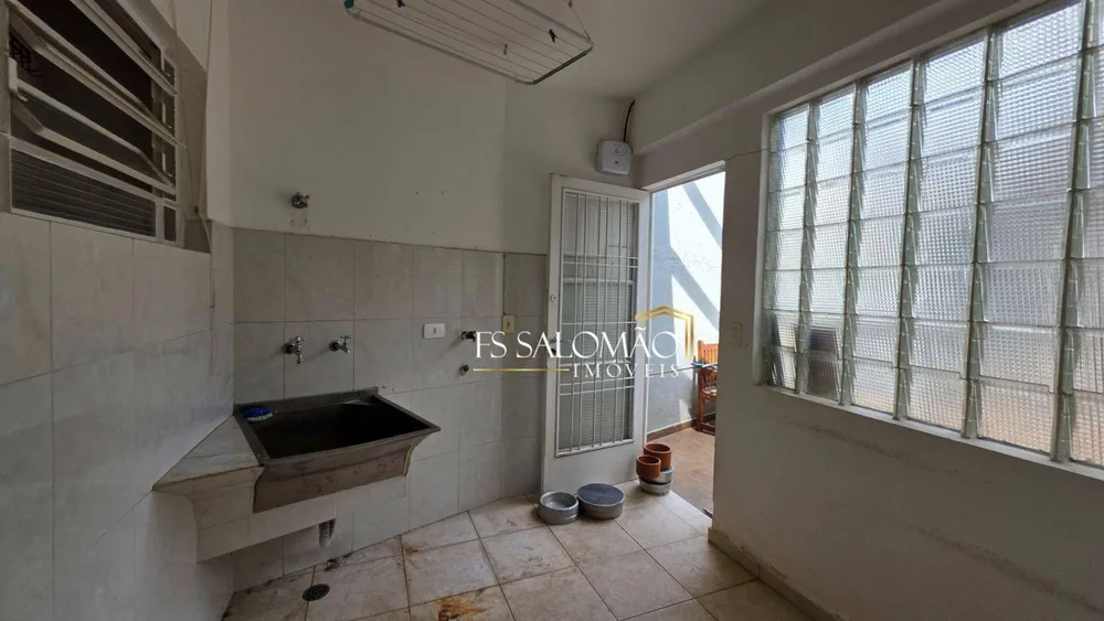 Casa, 3 quartos, 200 m² - Foto 13