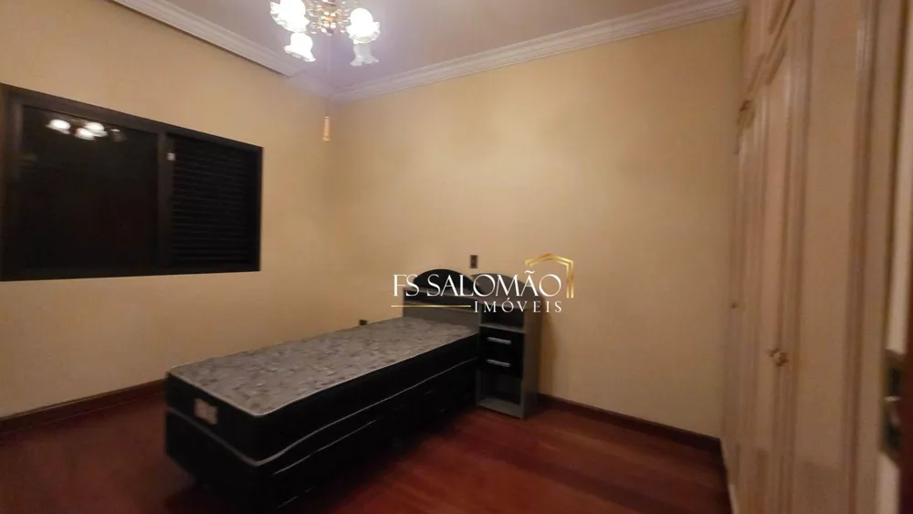 Casa, 3 quartos, 241 m² - Foto 14