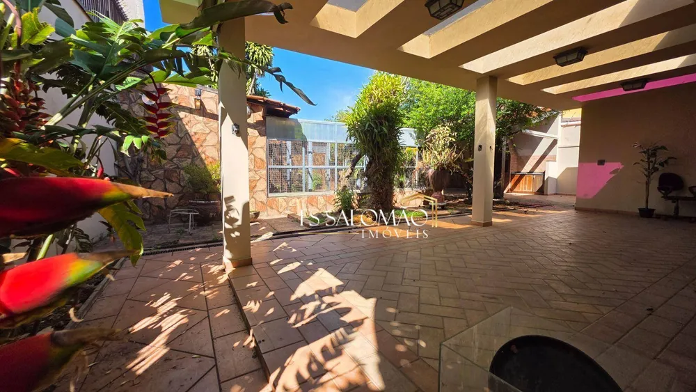 Casa, 3 quartos, 241 m² - Foto 2