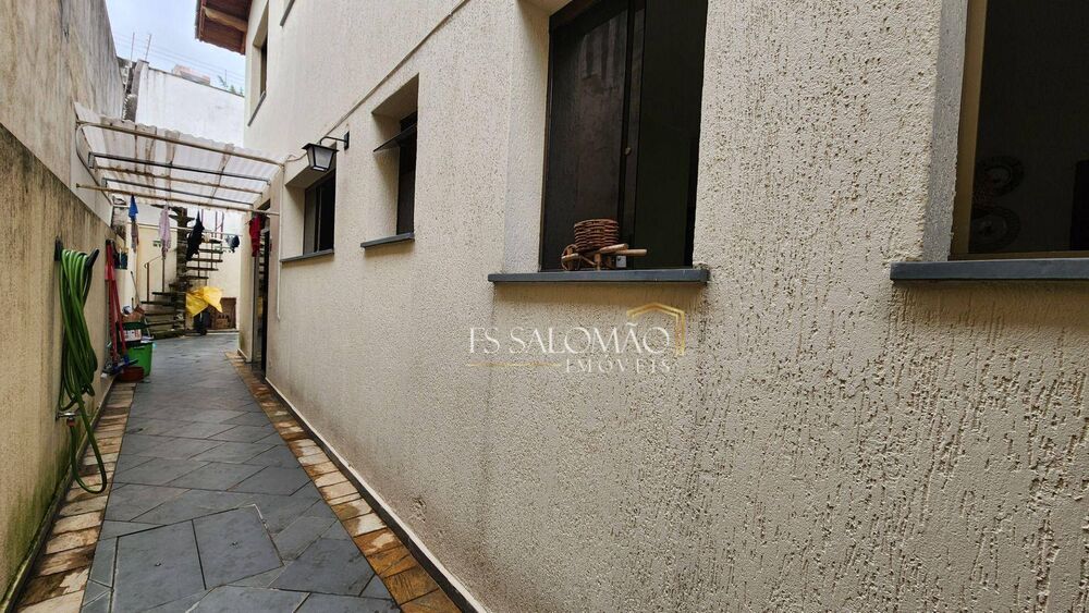 Casa à venda com 3 quartos, 186m² - Foto 4