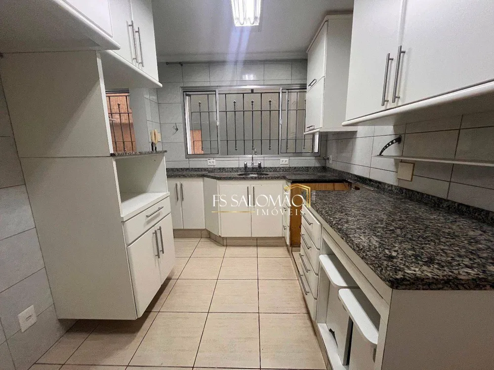 Casa, 3 quartos, 159 m² - Foto 2