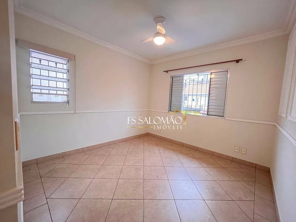 Casa, 3 quartos, 159 m² - Foto 1