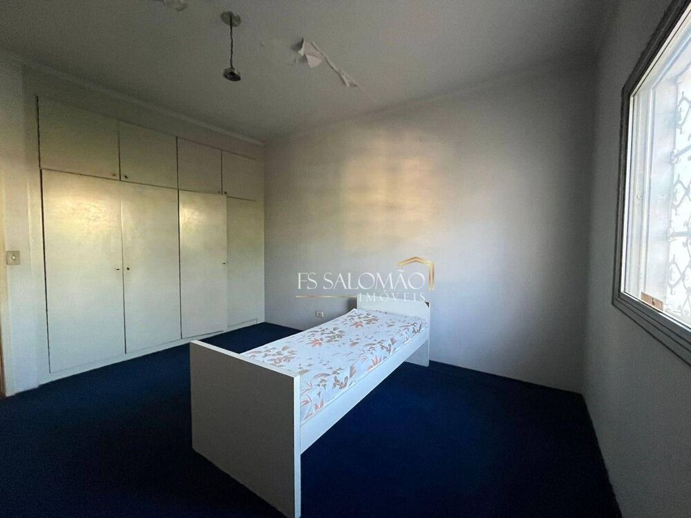 Casa, 3 quartos, 244 m² - Foto 2