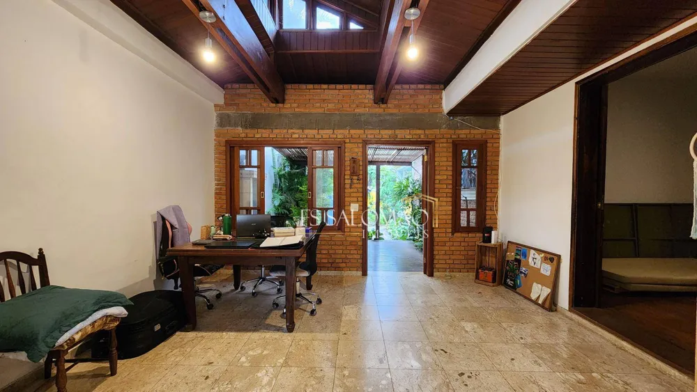 Casa, 3 quartos, 200 m² - Foto 4