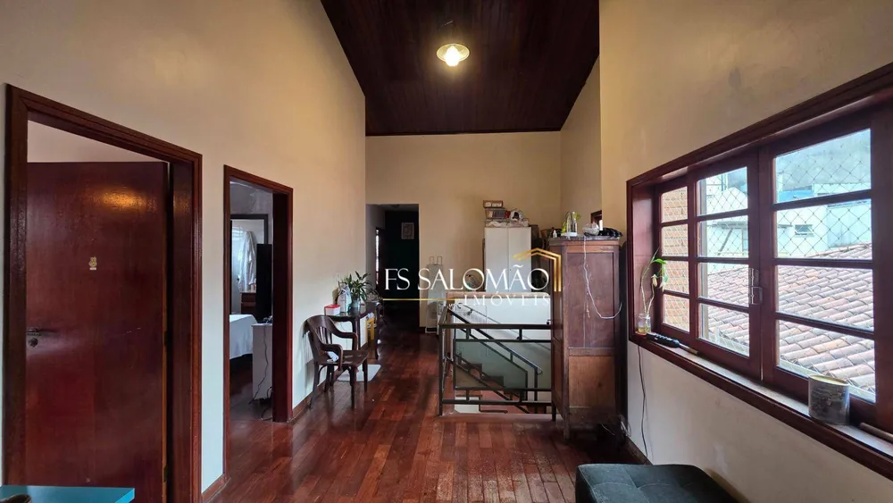 Casa, 6 quartos, 282 m² - Foto 2