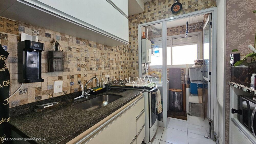 Apartamento à venda com 2 quartos, 70m² - Foto 4