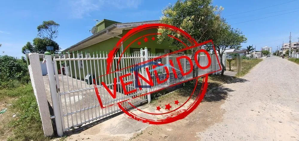 Casa, 4 quartos, 175 m² - Foto 1