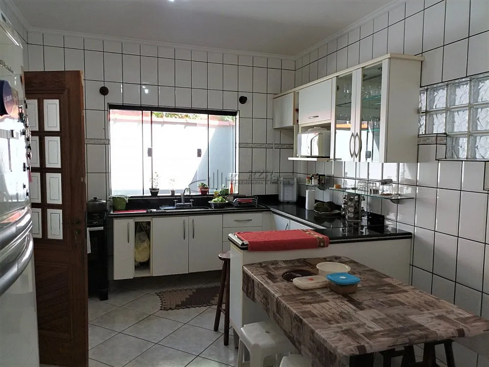 Casa, 7 quartos, 343 m² - Foto 1