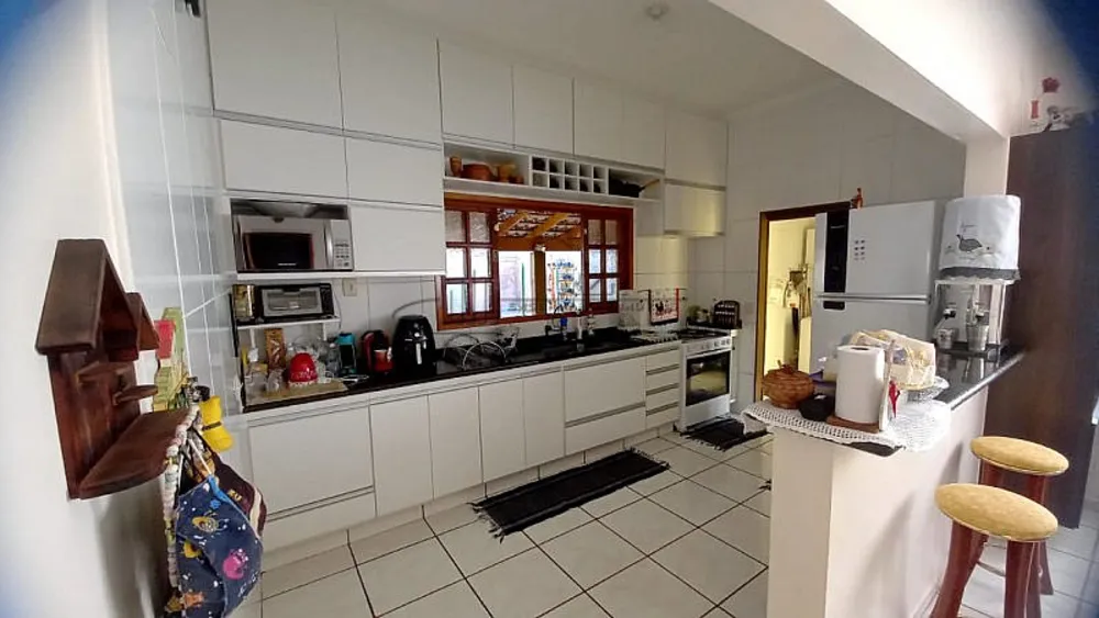 Casa, 3 quartos, 200 m² - Foto 4
