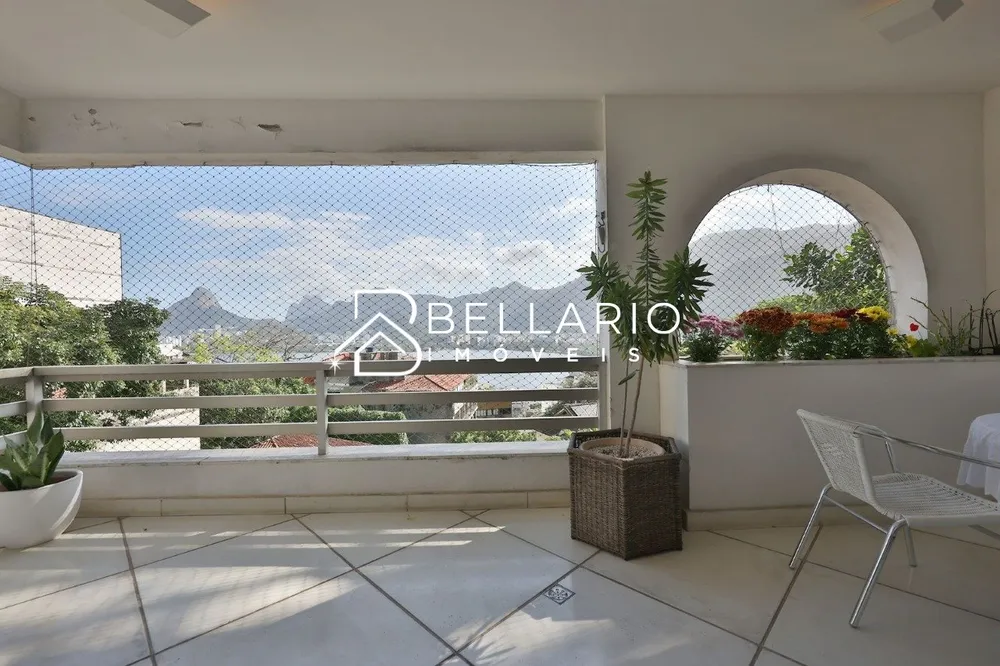 Apartamento, 3 quartos, 210 m² - Foto 1