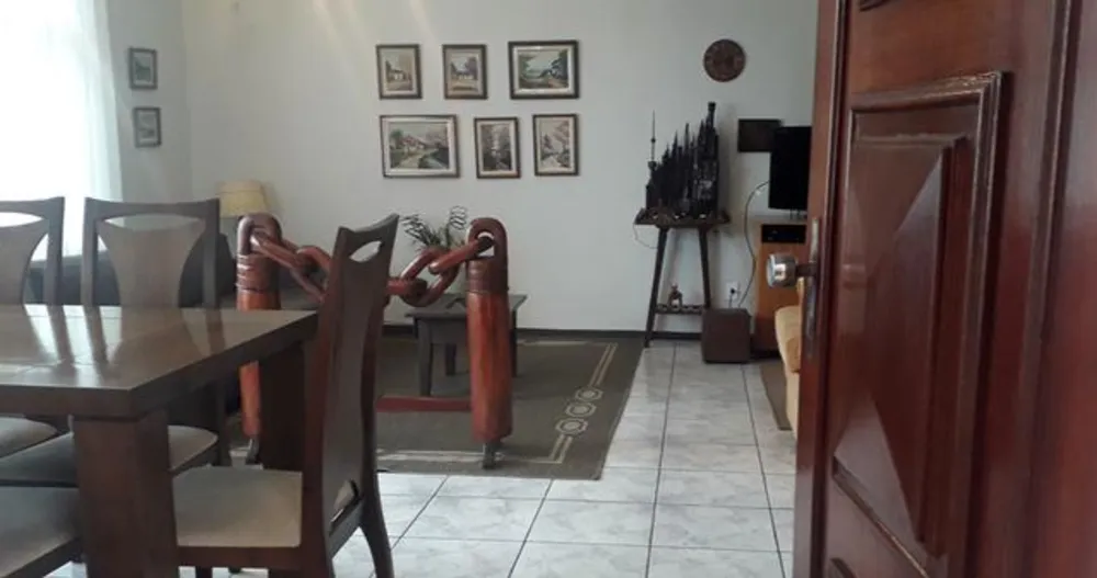 Casa, 3 quartos, 234 m² - Foto 3