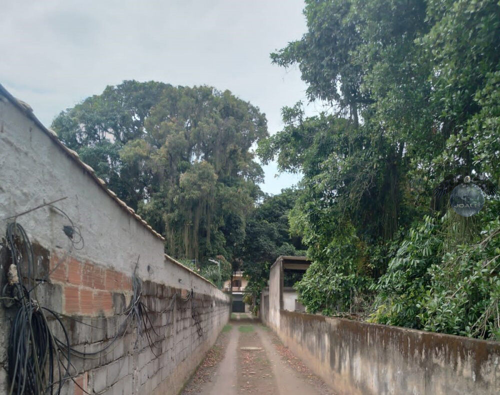Casa à venda com 2 quartos, 3500m² - Foto 2