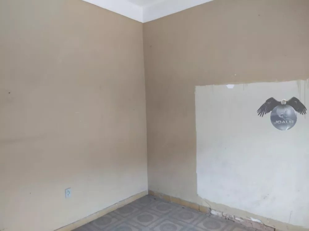 Casa à venda com 2 quartos, 1m² - Foto 2