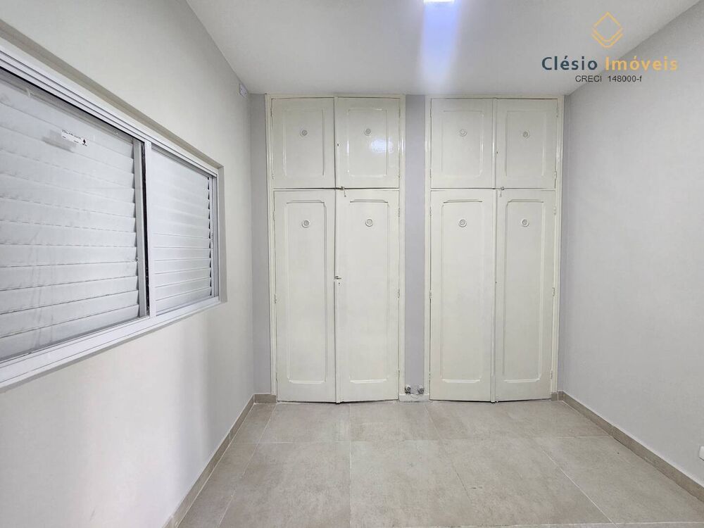 Apartamento à venda com 3 quartos, 240m² - Foto 5