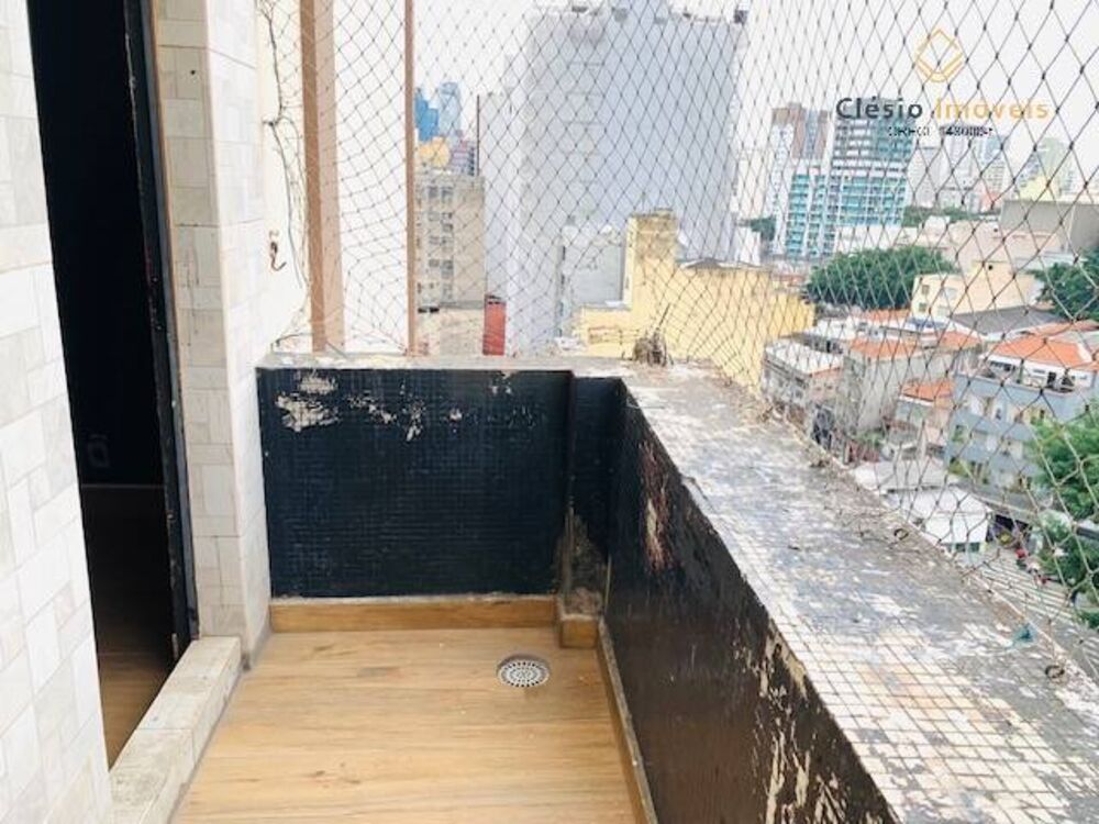 Apartamento à venda com 3 quartos, 117m² - Foto 1